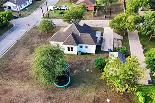 202 Willow St, Pflugerville, TX 78660 - Photo 12
