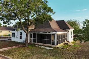 202 Willow St, Pflugerville, TX 78660 - Photo 6