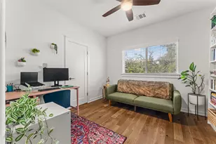 6800 Menchaca Rd, Austin, TX 78745 - Photo 16