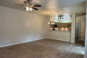 813 Black Locust Dr, Pflugerville, TX 78660 - Photo 2