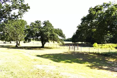 1414 County Road 320, Rockdale, TX 76567 - Photo 24