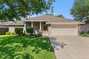 306 Lydia Ln, Thrall, TX 76578 - Photo 1