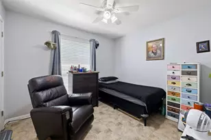 306 Lydia Ln, Thrall, TX 76578 - Photo 22