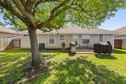 306 Lydia Lane, Thrall, TX 76578 - Photo 28
