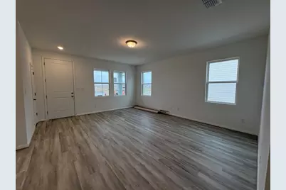 103 Cherry Blossom Lane, Taylor, TX 76574 - Photo 12