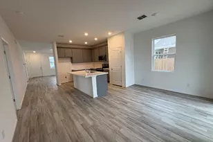 103 Cherry Blossom Ln, Taylor, TX 76574 - Photo 10