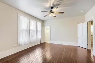 208 N Ave B, Elgin, TX 78621 - Photo 18