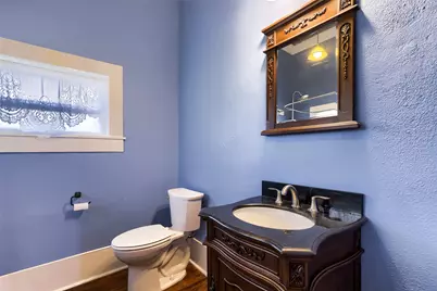 208 N Avenue B, Elgin, TX 78621 - Photo 6