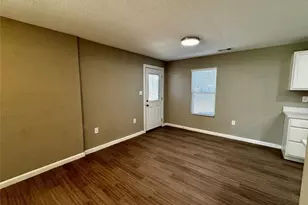 206 W N Loop Blvd, Austin, TX 78751 - Photo 4