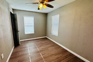 206 W N Loop Blvd, Austin, TX 78751 - Photo 8