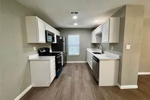 206 W N Loop Blvd, Austin, TX 78751 - Photo 4