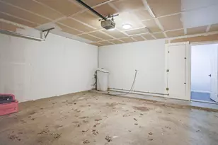 215 Estate Dr, Hutto, TX 78634 - Photo 20