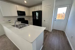 233 Magalia Ln, Kyle, TX 78640 - Photo 10