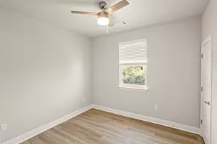 21705 Patton Dr, Lago Vista, TX 78645 - Photo 22