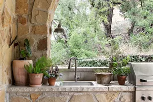 600 Logans Ln, Austin, TX 78746 - Photo 34