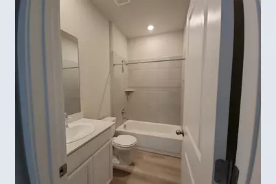 908 Main Street, Hutto, TX 78634 - Photo 18