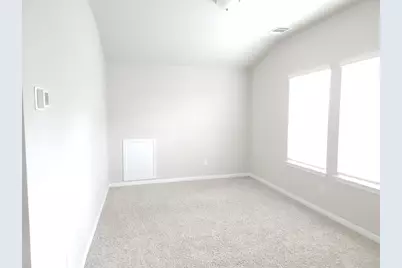 908 Main Street, Hutto, TX 78634 - Photo 16