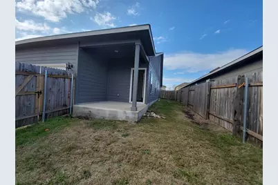 908 Main Street, Hutto, TX 78634 - Photo 20