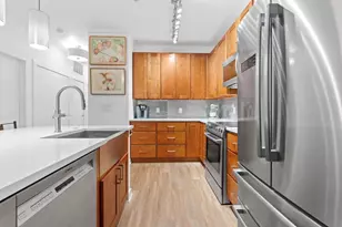 1900 Barton Springs Rd, Austin, TX 78704 - Photo 4