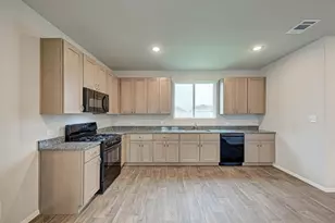 158 Daylily Dr, Elgin, TX 78621 - Photo 12