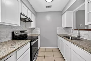 1207 Eleanor St, Austin, TX 78721 - Photo 6
