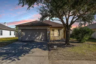 220 Flinn St, Hutto, TX 78634 - Photo 2