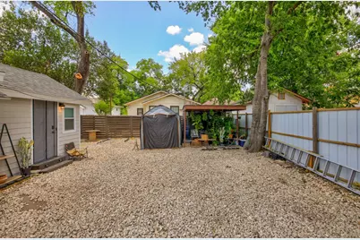 1105 E 3rd Street, Austin, TX 78702 - Photo 22