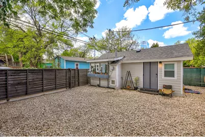 1105 E 3rd Street, Austin, TX 78702 - Photo 20