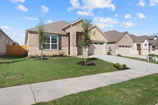 409 Deerpath St, Leander, TX 78641 - Photo 2