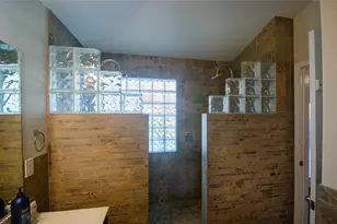 20710 High Dr, Lago Vista, TX 78645 - Photo 18