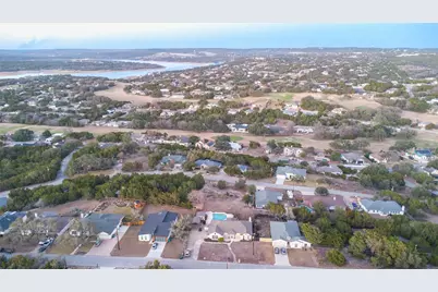 20710 High Drive, Lago Vista, TX 78645 - Photo 28