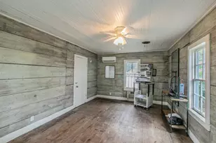 1109 Pecan St, Bastrop, TX 78602 - Photo 36