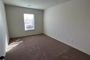 364 Crescent Park Dr, Jarrell, TX 76537 - Photo 14