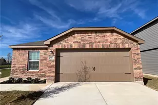 364 Crescent Park Dr, Jarrell, TX 76537 - Photo 1