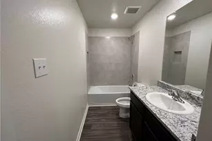 364 Crescent Park Dr, Jarrell, TX 76537 - Photo 20
