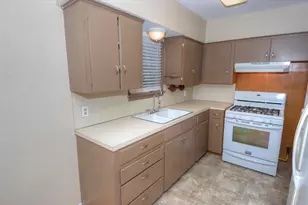 2614 Little John Ln, Austin, TX 78704 - Photo 6