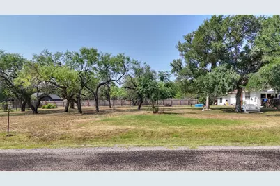 107 W Oriole Drive, Marble Falls, TX 78654 - Photo 14