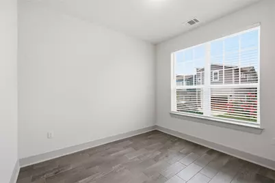 2021 Sharper Mews Lane, Austin, TX 78741 - Photo 6
