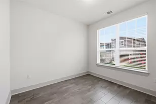 2021 Sharper Mews Ln, Austin, TX 78741 - Photo 6