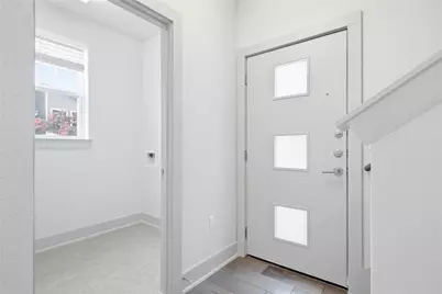 2021 Sharper Mews Lane, Austin, TX 78741 - Photo 4