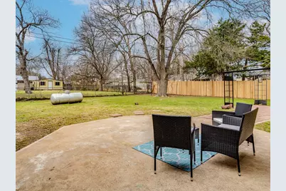 105 Maynard Street, Bastrop, TX 78602 - Photo 18