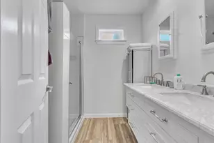 209 E Live Oak St, Austin, TX 78704 - Photo 30