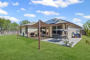 1315 Lantana Ct, Gonzales, TX 78629 - Photo 34