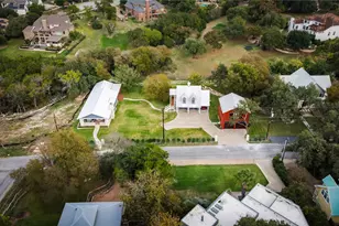 2703 De Soto Dr, Austin, TX 78733 - Photo 2