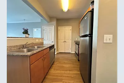 2502 Leon Street #409, Austin, TX 78705 - Photo 2