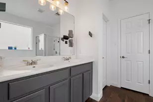 1819 Village Oak Ct, Austin, TX 78704 - Photo 6