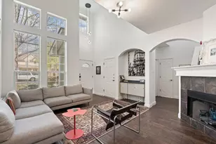 1819 Village Oak Ct, Austin, TX 78704 - Photo 2