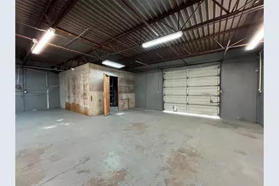 513 Thompson Lane, Austin, TX 78742 - Photo 24