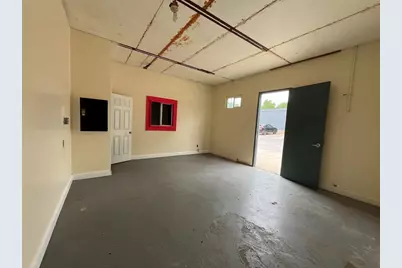 513 Thompson Lane, Austin, TX 78742 - Photo 18