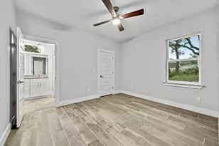 21201 Norris Cove, Lago Vista, TX 78645 - Photo 16